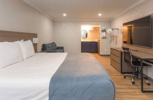 Springfield Hotel | Economy Suites Springfield - Extended Stay