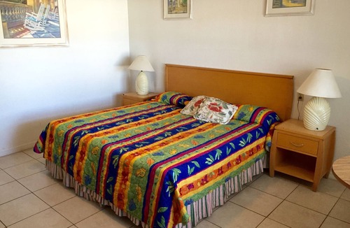 Cypress Gardens Hotel | Economy Suites