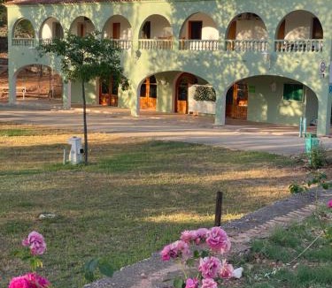 Casas de Ves Hotel | ECORESORT LOS SUEÑOS DEL JÚCAR Complejo la Fuente