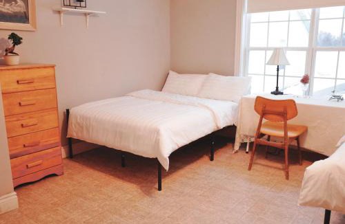 Commercial Cross Hostel | EcoSun Hostel