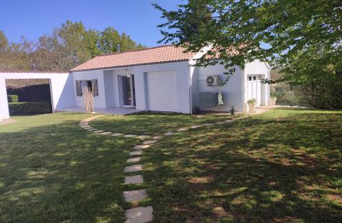 Le Vigan Bed & Breakfast | Ecoute s,il vient