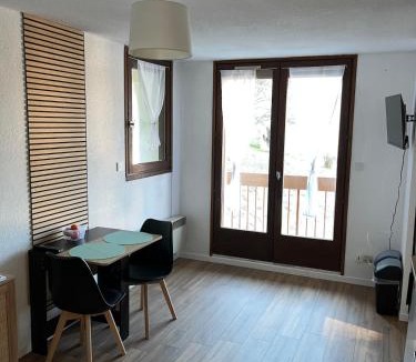 Lelex Apartment | EcrAin Montagnard