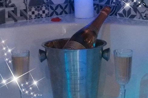 Castels House | Ecrin d' Amour suite romantique avec Jacuzzi