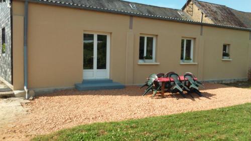 Val de Drome House | ecrin de fleurs et verdure