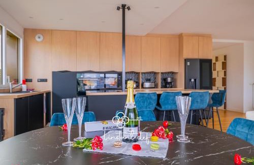 Nord - Gare Apartment | Ecrin unique - Appartement Premium - Terrasse, Vue & Garage