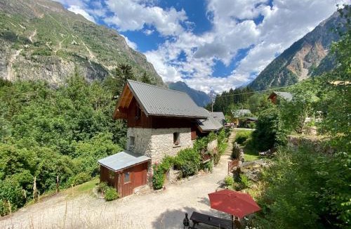Le Bourg-d'Oisans Ski Chalet | Ecrins Lodge