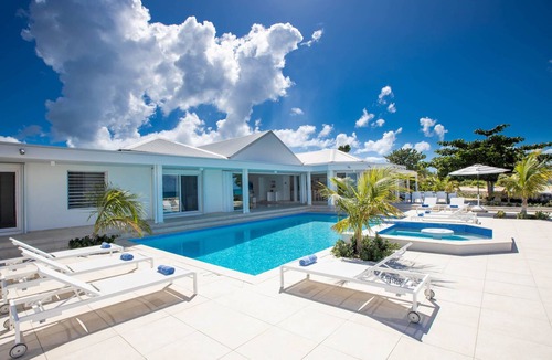 Plum Bay Villa | Ecume des Jours (2/4 Rooms)