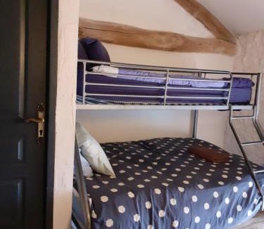 Saint-Antoine-Cumond Apartment | ecurie le buguet