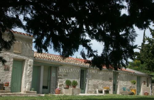 Carcassonne Bed & Breakfast | Ecuries Sainte Croix