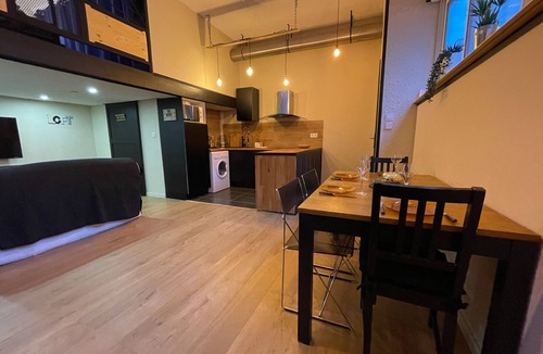 Quartier des Eaux-Claires Apartment | #ED | The fantastic loft | Free parking 🤎