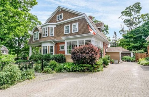 Meaford House | Eddie Manor: 1907 Gem in Downtown Meaford