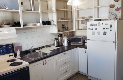 Hull House | Eddy Single Room Self Check-In