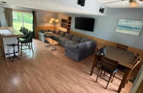 East Jordan Hotel | Eddys Motel