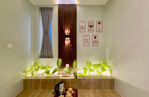 Sumbawa Besar Hotel | Edelweis Syariah Near Sultan Muhammad Kaharuddin Airport