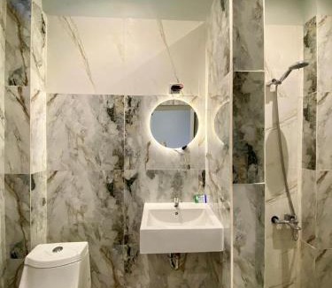 Sumbawa Besar Hotel | Edelweis Syariah Near Sultan Muhammad Kaharuddin Airport