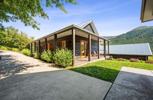 Wandiligong House | Edelweiss