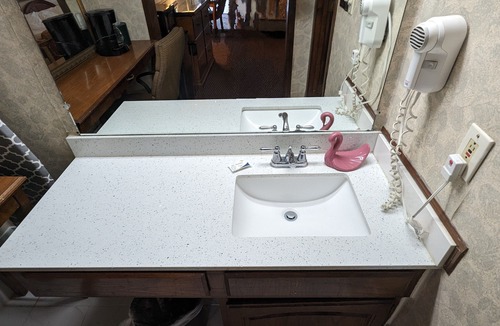 New Braunfels Hotel | Edelweiss Inn And Suites