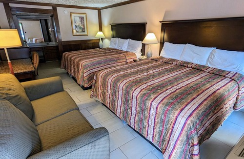 New Braunfels Hotel | Edelweiss Inn And Suites