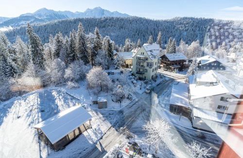 Waldhaus Flims Apartment | Edelweiss Schlosswohnung