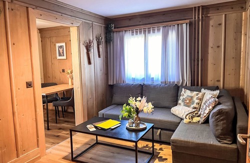 Klosters Platz Apartment | Edelweiss-Stube by Interhome
