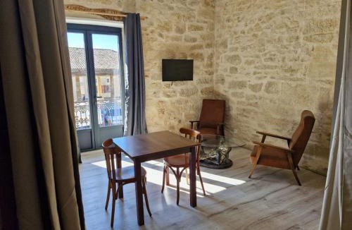 Villefranche-du-Perigord Apartment | Eden Auberge