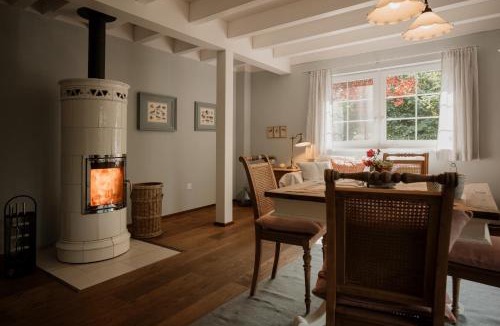 Kaltenbach House | EDEN COTTAGE, Bezauberndes Schwedenhaus mit Garten und Kamin