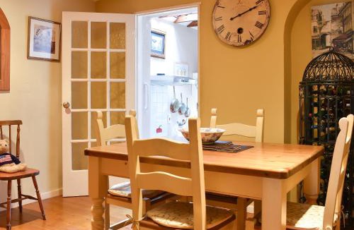 Cerne Abbas House | Eden Cottage