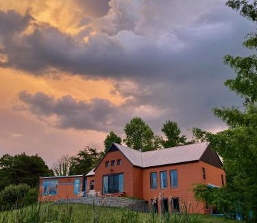 New River House | Eden's Echoes Country Retreat