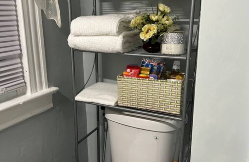 East Hartford Apartment | Eden's Lodge