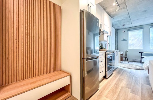 Plateau Mont Royal Apartment | Éden Studio | Intimate with private Terrace