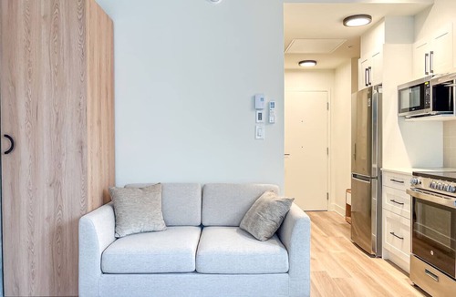 Plateau Mont Royal Apartment | Éden Studio | Intimate with private Terrace