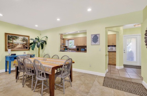 Lauderdale-by-the-Sea House | Edens Reef- Sleeps 16- Heated Pool, Walk to BEACH
