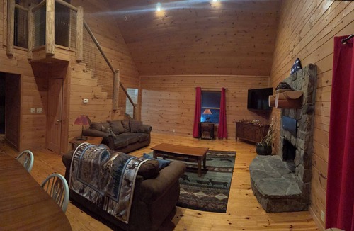 Harviell Cabin | Eden’s Rest – Cozy 2BR Cabin in the Woods