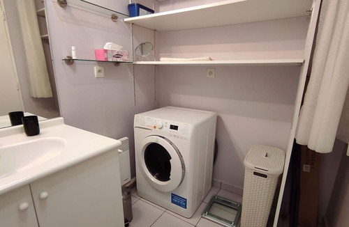 Carrieres-sous-Poissy Apartment | Edge of the Seine