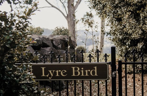 Mount Tamborine Villa | Edges by St Benards Hotel