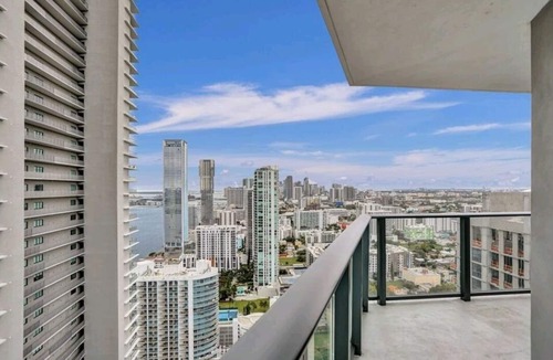 Midtown Apartment | Edgewater, 270 degree breathtaking view , 37th floor