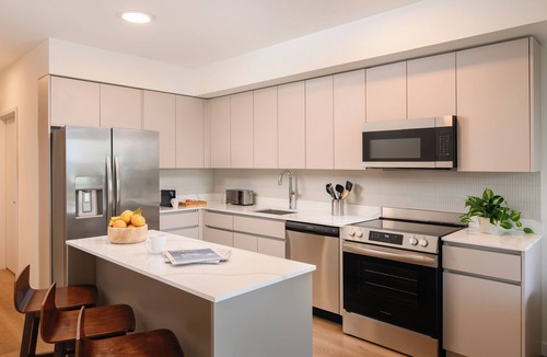 Midtown Apartment | Edgewater 2BR Luxury Suite | Balcony + Pool & Gym | Sense28 by AvantStay