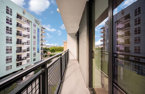 Midtown Apartment | Edgewater 2BR Luxury Suite | Balcony + Pool & Gym | Sense28 by AvantStay
