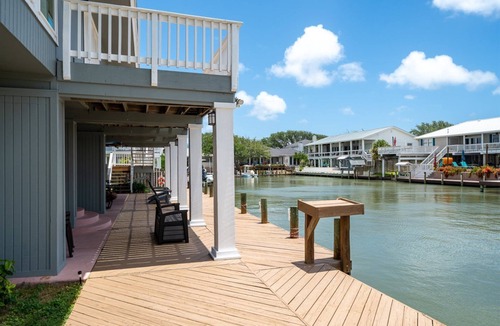 Key Allegro Cottage | Edgewater Escape by Miss Kitty’s