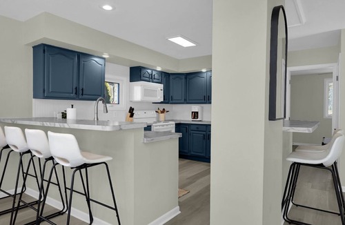Nashport House | Edgewater Escape