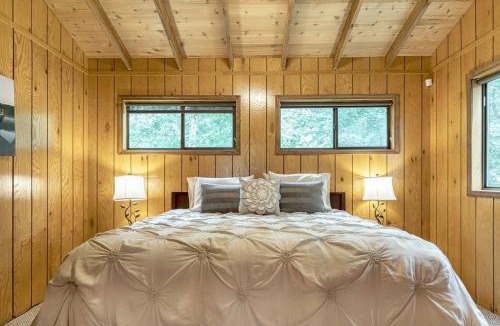 Innsbrook Ski Chalet | Edgewater Escape With Hot Tub