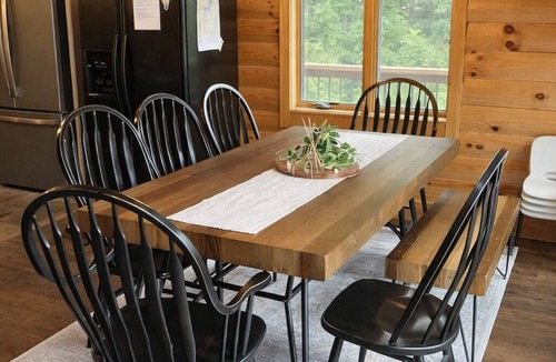 Sylvan Shores Cabin | Edgewater Lodge - Luxury Waterfront 4BR Log Cabin on Beaver Lake secluded cove!