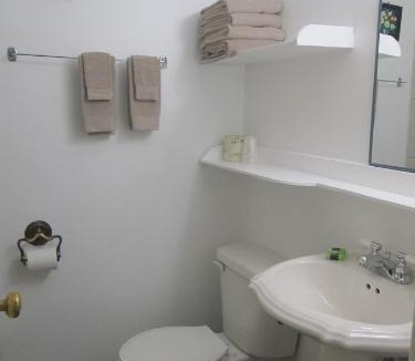 Temiskaming Shores House | Edgewater Motel and Campground