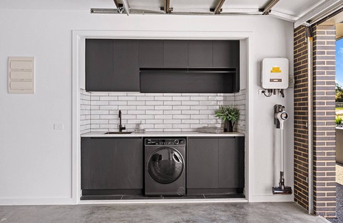 Yarrawonga House | Edgewater on Irvine S