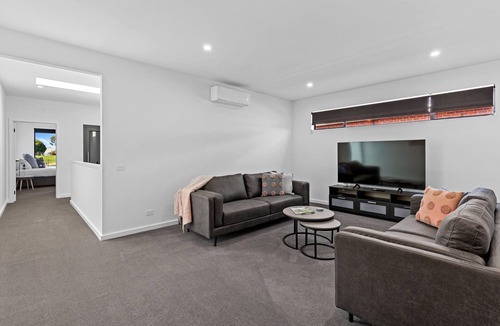 Yarrawonga House | Edgewater on Irvine S