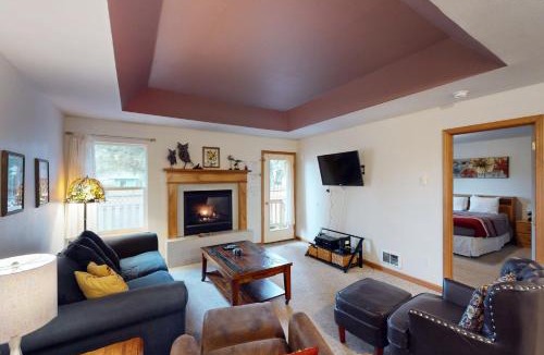 Seaside House | Edgewood Escape