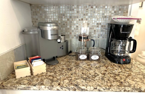 Campground Landing Cottage | Edgewood on Campground Beach/Steps to the Sand