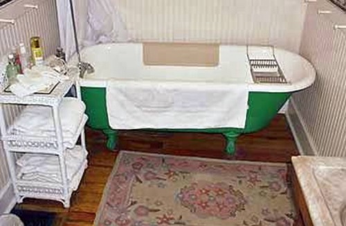 Monteagle Bed & Breakfast | Edgeworth Inn