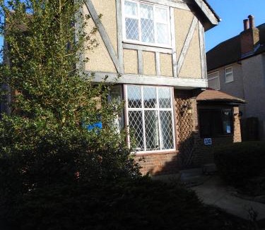 Edgware Bed & Breakfast | Edgware B&B