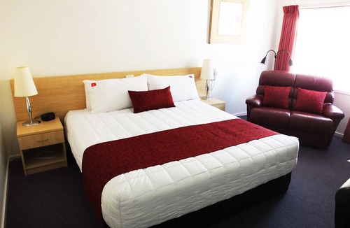 Warragul Hotel | Edinburgh Motor Inn